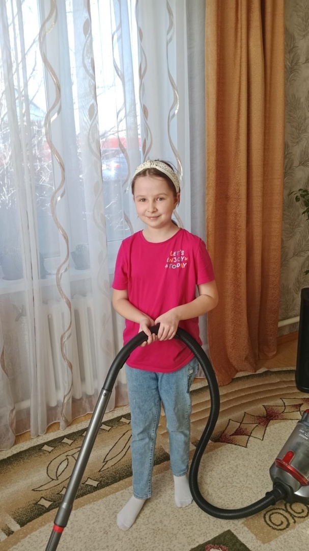 помогаем.